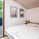 4 Person Holiday Home In Blavand Дом отдыха Блаванн