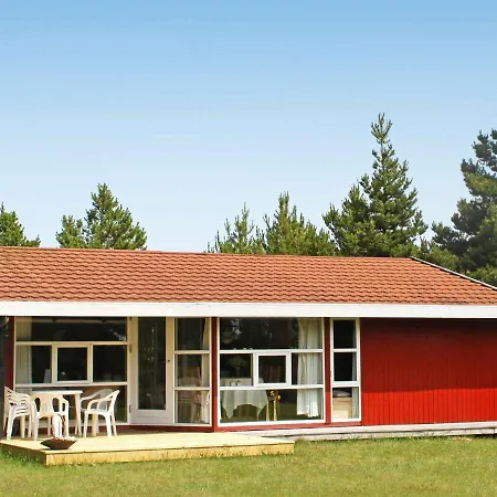 4 Person In Bl Vand * Blåvand