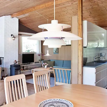 Semesterbostad 4 Person In Bl Vand *